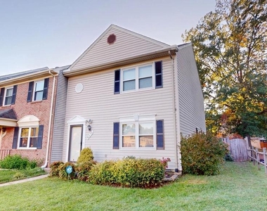 8576 Adamson Street - Photo Thumbnail 1