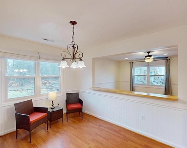 8576 Adamson Street - Photo Thumbnail 6