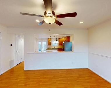 8576 Adamson Street - Photo Thumbnail 5