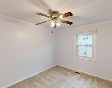 8576 Adamson Street - Photo Thumbnail 16