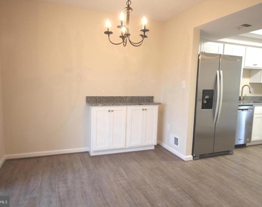 48 Monarch Drive - Photo Thumbnail 14