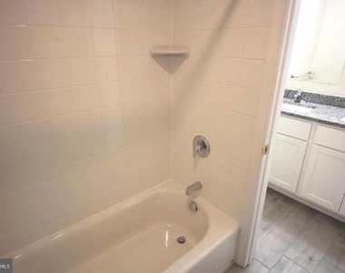 48 Monarch Drive - Photo Thumbnail 21