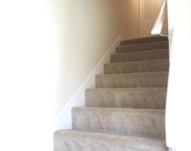 48 Monarch Drive - Photo Thumbnail 15