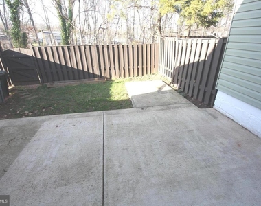 48 Monarch Drive - Photo Thumbnail 13