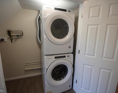 48 Monarch Drive - Photo Thumbnail 11