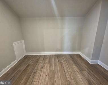 344 Bayberry Lane - Photo Thumbnail 9