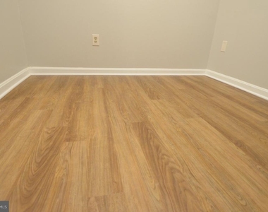 6920 Mary Caroline Circle - Photo Thumbnail 18