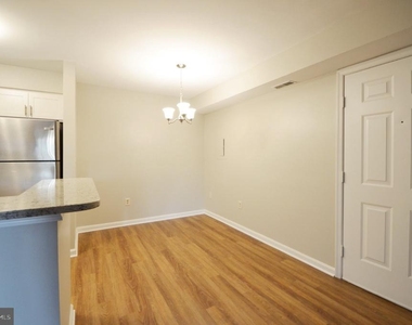 6920 Mary Caroline Circle - Photo Thumbnail 7