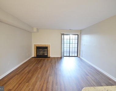 6920 Mary Caroline Circle - Photo Thumbnail 6