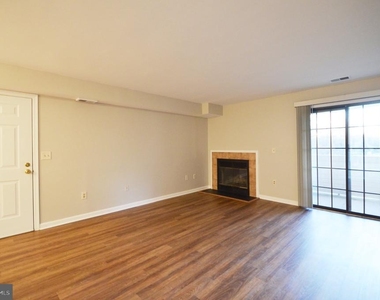 6920 Mary Caroline Circle - Photo Thumbnail 5