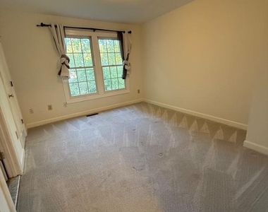 14548 Battery Ridge Lane - Photo Thumbnail 10