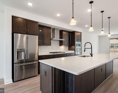 14350 Yesler Avenue - Photo Thumbnail 7
