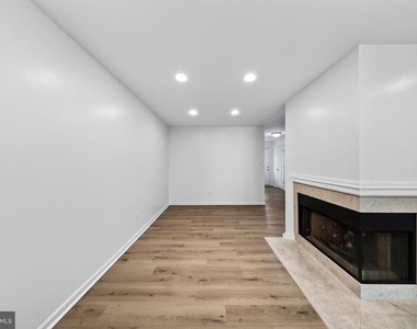 4123 Weeping Willow Ct Court - Photo Thumbnail 16