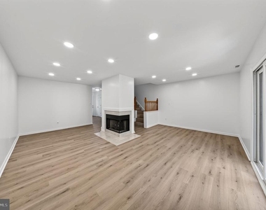 4123 Weeping Willow Ct Court - Photo Thumbnail 14