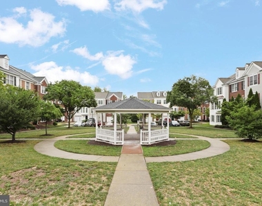 2524 Terra Cotta Circle - Photo Thumbnail 34