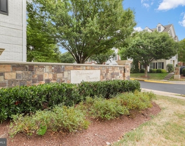 2524 Terra Cotta Circle - Photo Thumbnail 32