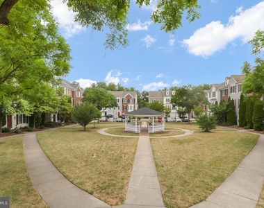 2524 Terra Cotta Circle - Photo Thumbnail 33