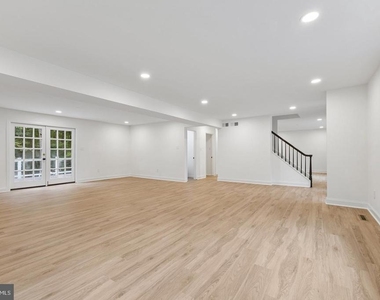 4408 Banff Street - Photo Thumbnail 8