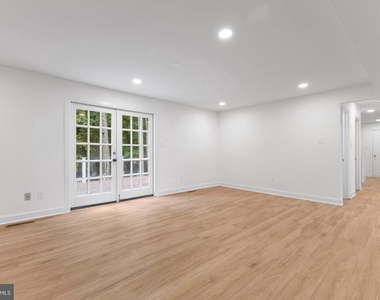4408 Banff Street - Photo Thumbnail 9