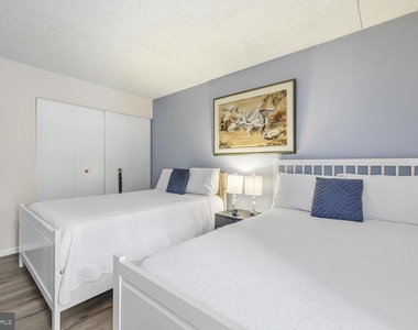 11815 Breton Court - Photo Thumbnail 10