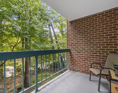11815 Breton Court - Photo Thumbnail 18