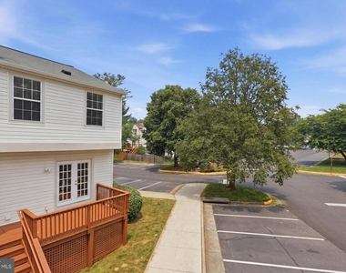 5906 Bridgetown Court - Photo Thumbnail 28
