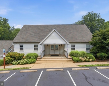 5906 Bridgetown Court - Photo Thumbnail 31