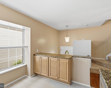 5906 Bridgetown Court - Photo Thumbnail 11
