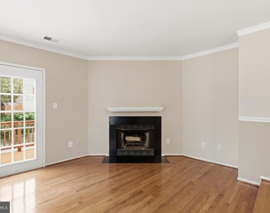 5906 Bridgetown Court - Photo Thumbnail 8