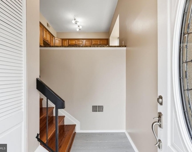 5906 Bridgetown Court - Photo Thumbnail 12