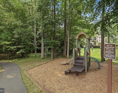 5906 Bridgetown Court - Photo Thumbnail 34
