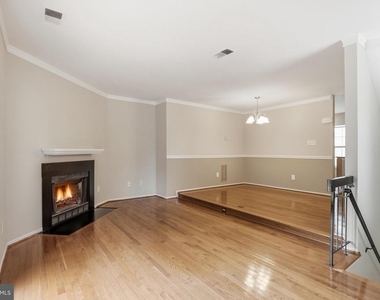 5906 Bridgetown Court - Photo Thumbnail 7