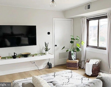 6270 Edsall Road - Photo Thumbnail 4