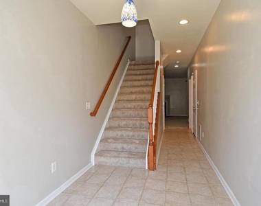 7810 Locust Leaf Lane - Photo Thumbnail 3