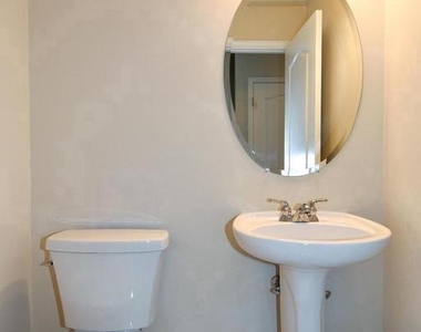 7810 Locust Leaf Lane - Photo Thumbnail 28