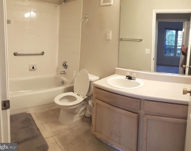 1521 Spring Gate Drive - Photo Thumbnail 11
