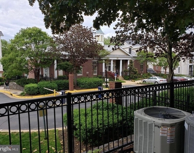 1521 Spring Gate Drive - Photo Thumbnail 13