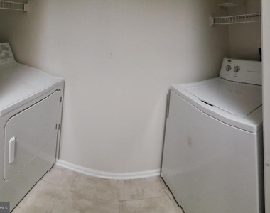 1521 Spring Gate Drive - Photo Thumbnail 7