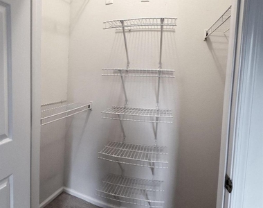 1521 Spring Gate Drive - Photo Thumbnail 8