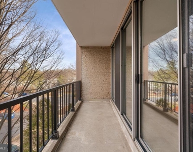 7753 Patriot Drive - Photo Thumbnail 3