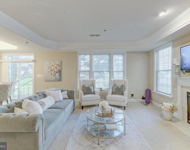 7131 Huntley Creek Place - Photo Thumbnail 3