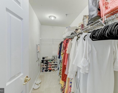7131 Huntley Creek Place - Photo Thumbnail 26