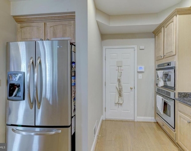 7131 Huntley Creek Place - Photo Thumbnail 9
