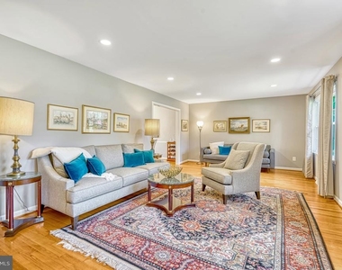 1363 Macbeth Street - Photo Thumbnail 5