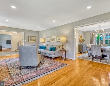 1363 Macbeth Street - Photo Thumbnail 4