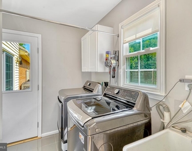 1363 Macbeth Street - Photo Thumbnail 14