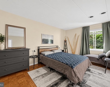 2636 Wagon Drive - Photo Thumbnail 11