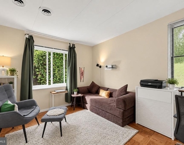 2636 Wagon Drive - Photo Thumbnail 10