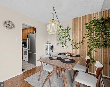 2636 Wagon Drive - Photo Thumbnail 8