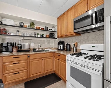 2636 Wagon Drive - Photo Thumbnail 6